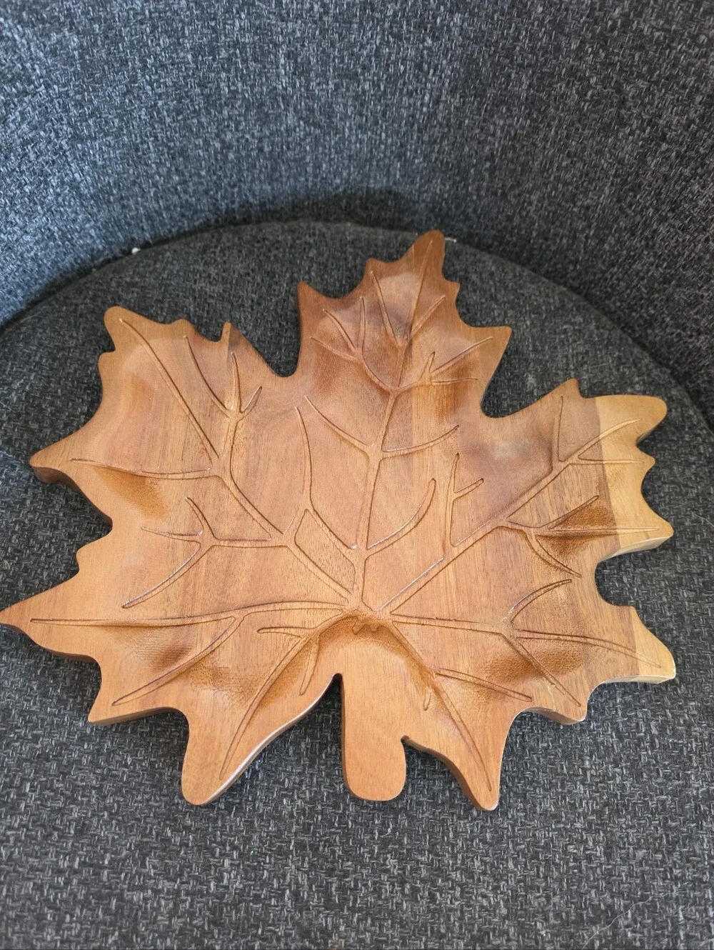 NEW Wooden Wood Maple Leaf Serving Plate Hobby Lobby Decorative Fall Autumn